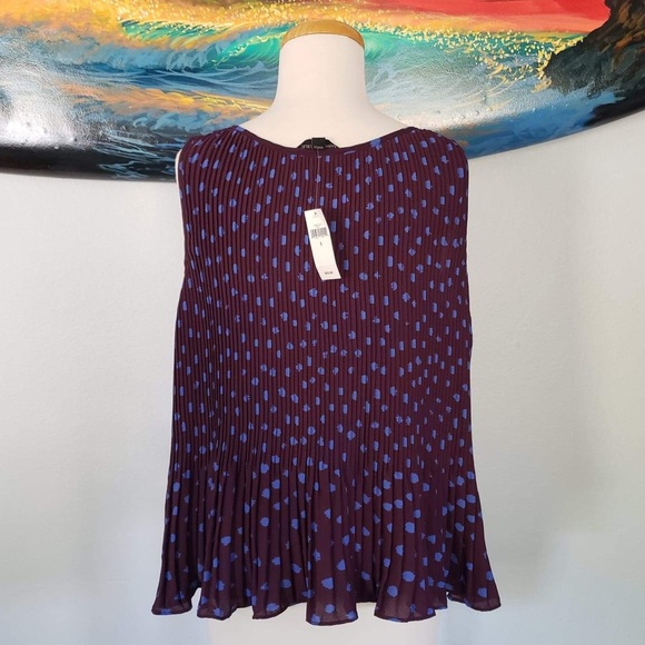 Banana Republic Top - Picture 4 of 10